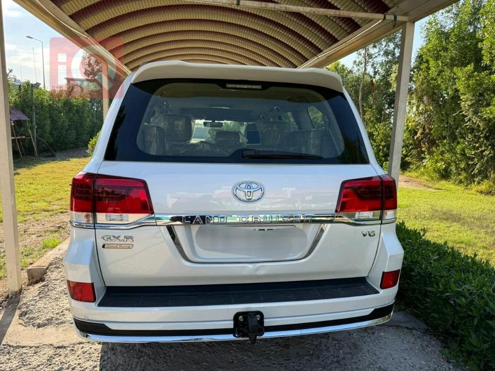 تويوتا لاندكروزر